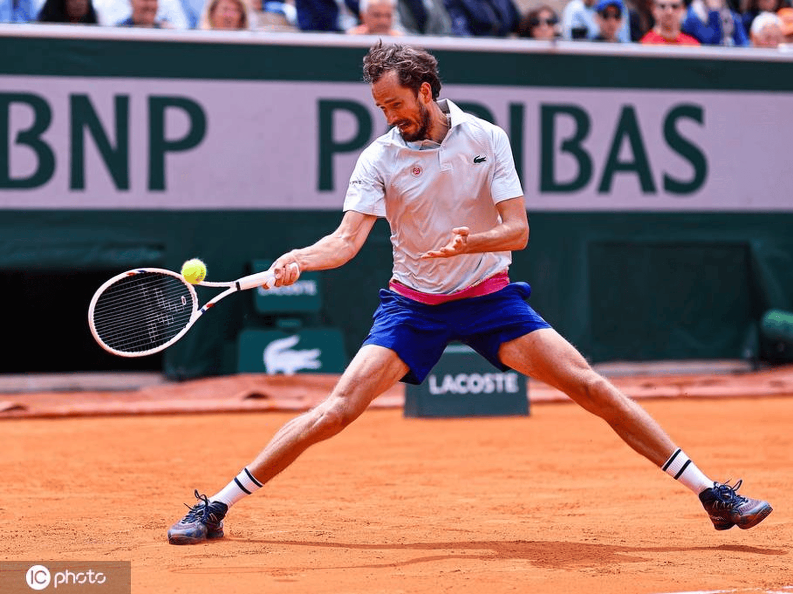 法国网球队碾压美国网球队,梅德韦杰夫制霸全场的简单介绍 法国网球队碾压美国网球队,梅德韦杰夫制霸全场的简单介绍