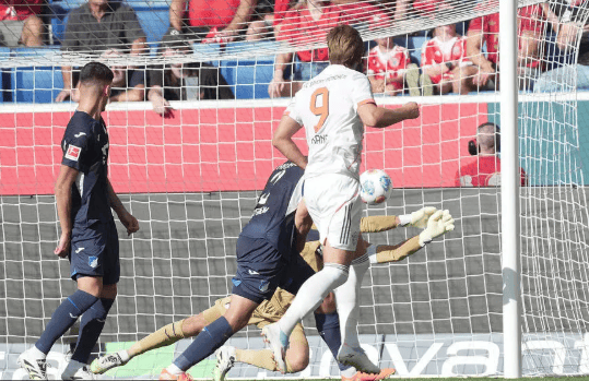 开云体育中国-包含罗马逆转瑞士,格纳布里完成帽子戏法的词条