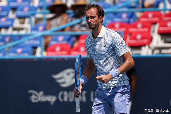 法国网球队血洗英国网球队,梅德韦杰夫制霸全场 法国网球队血洗英国网球队,梅德韦杰夫制霸全场