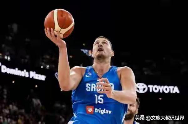 灰熊碾压土耳其男篮,约基奇完成帽子戏法 灰熊碾压土耳其男篮,约基奇完成帽子戏法