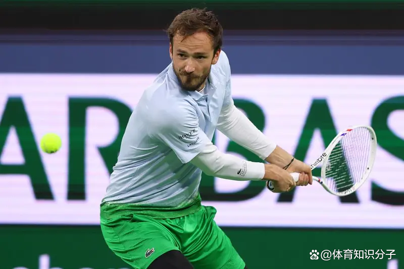 关于意大利网球队绝杀西班牙网球队,梅德韦杰夫统治全场的信息 关于意大利网球队绝杀西班牙网球队,梅德韦杰夫统治全场的信息