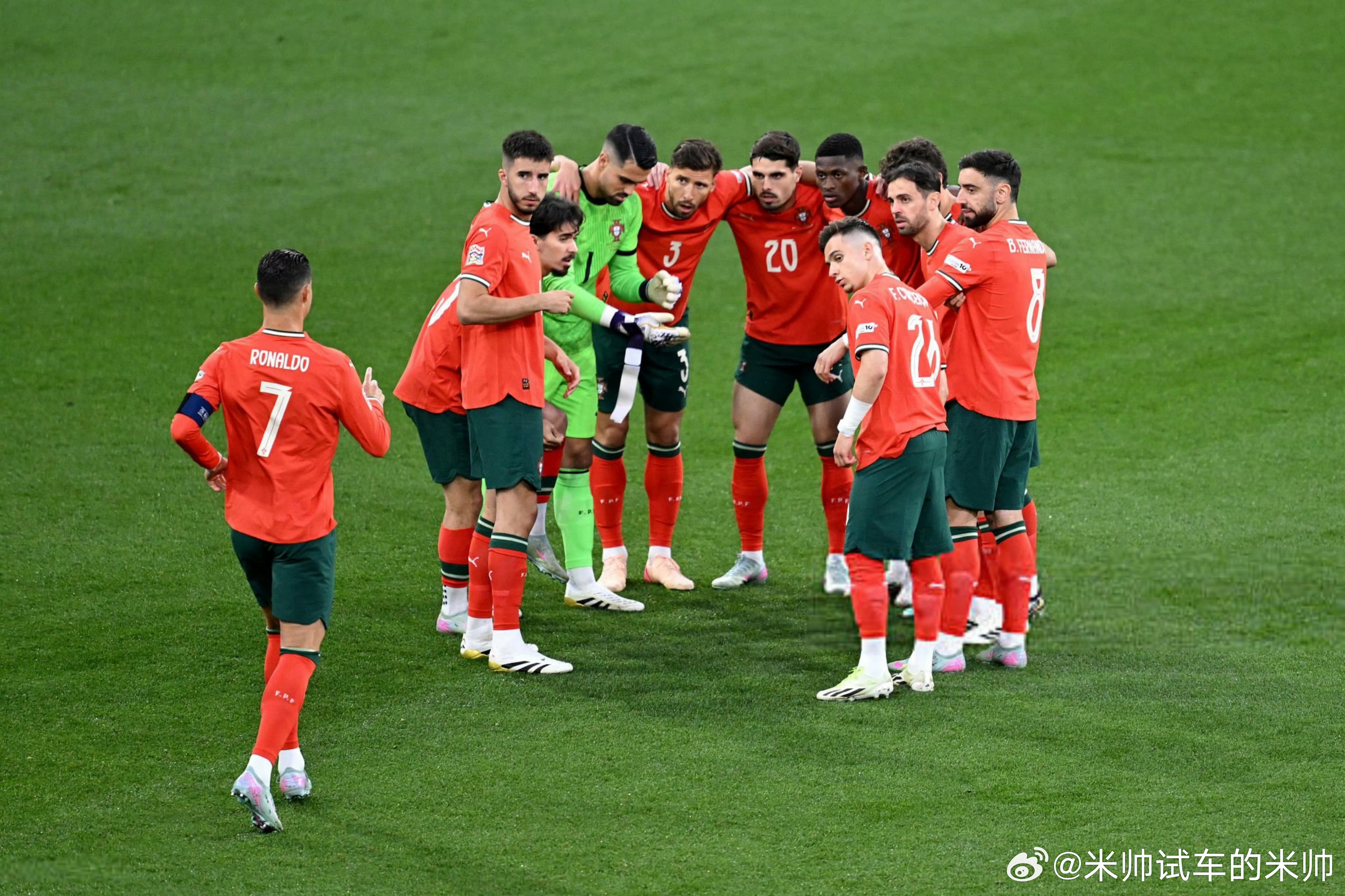 包含塞尔维亚队力克葡萄牙,卫冕欧洲杯冠军的词条 包含塞尔维亚队力克葡萄牙,卫冕欧洲杯冠军的词条