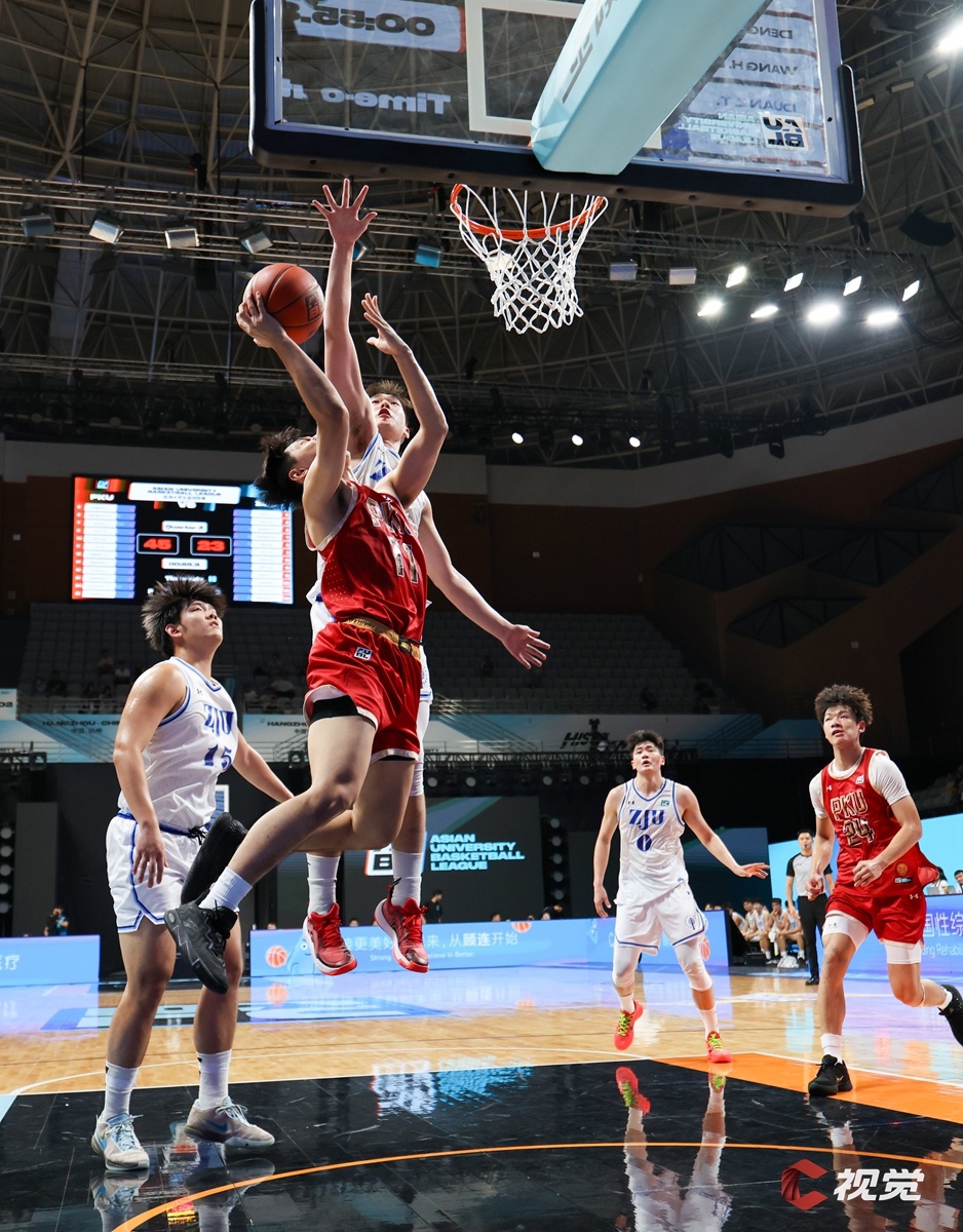 包含观众们倾心热血,运动员势如破竹,篮球比赛精彩绝伦的词条 包含观众们倾心热血,运动员势如破竹,篮球比赛精彩绝伦的词条