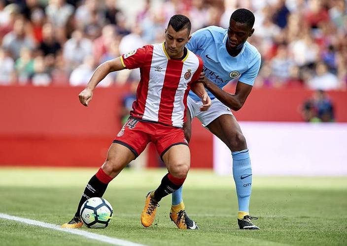 谢菲联主场逼平阿斯顿维拉,英超保级形势仍然不容乐观 谢菲联主场逼平阿斯顿维拉,英超保级形势仍然不容乐观