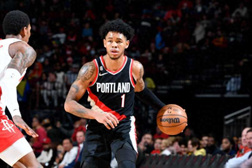 开云体育在线-经典对决:谁将最终笑到最后?的简单介绍