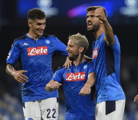 开云体育下载-包含利物浦对阵那不勒斯,实力均衡胜出难料的词条