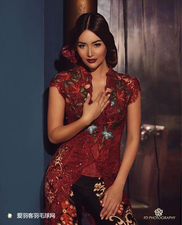 媒体曝光球员私生活,球迷对其暴露不满的简单介绍 媒体曝光球员私生活,球迷对其暴露不满的简单介绍