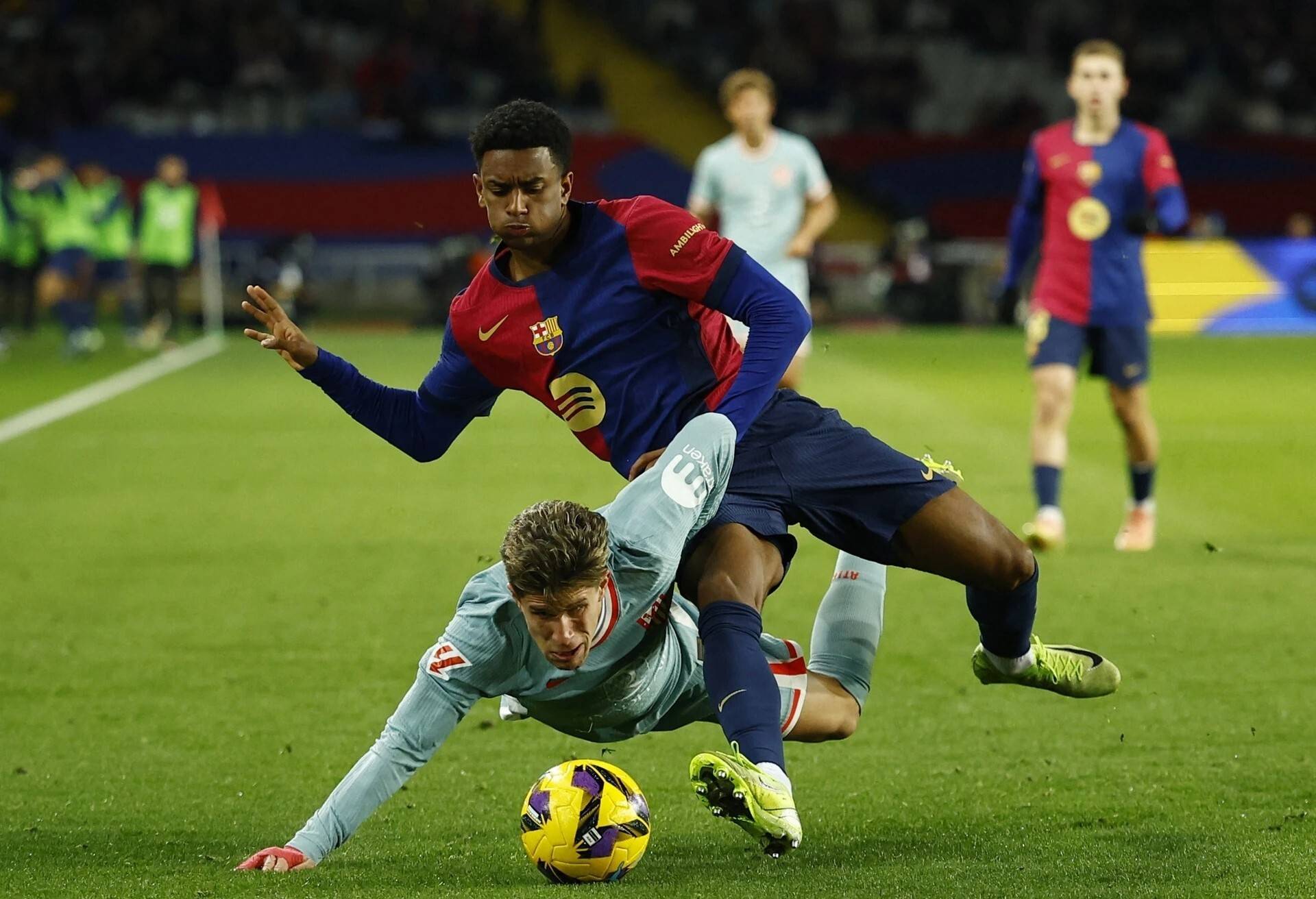 包含巴塞罗那遭遇逆转,客场失利的词条 包含巴塞罗那遭遇逆转,客场失利的词条