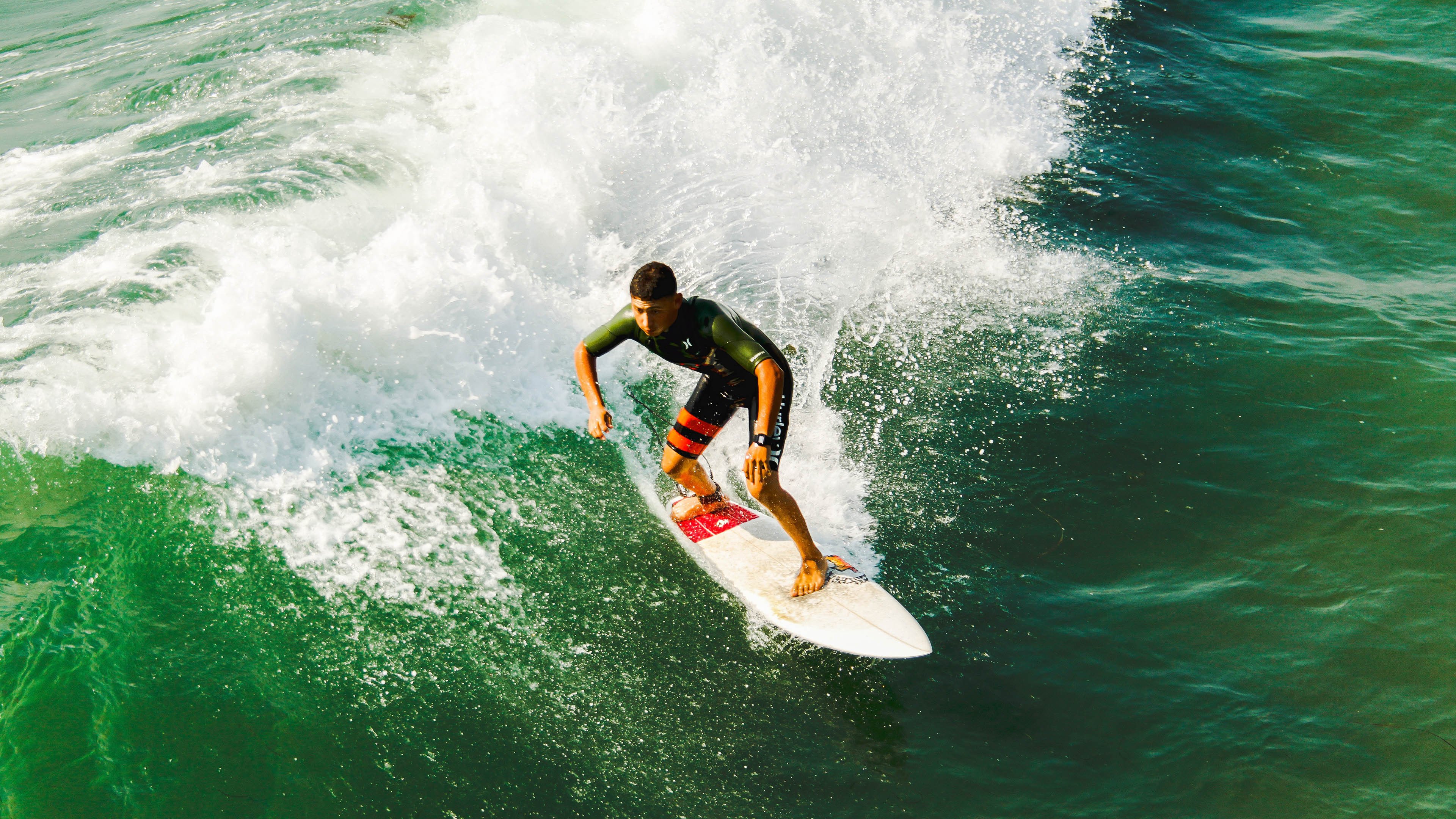 开云体育入口-库尔图瓦神扑定乾坤,南非全面压制伊拉克书写足球新篇章