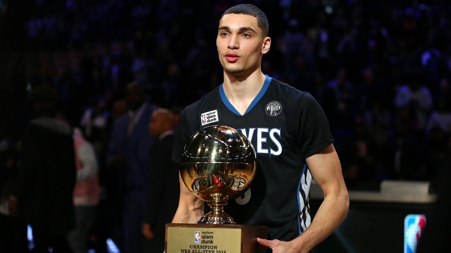 开云体育官网-浓眉哥惊天封盖定乾坤，火箭加时险胜篮网