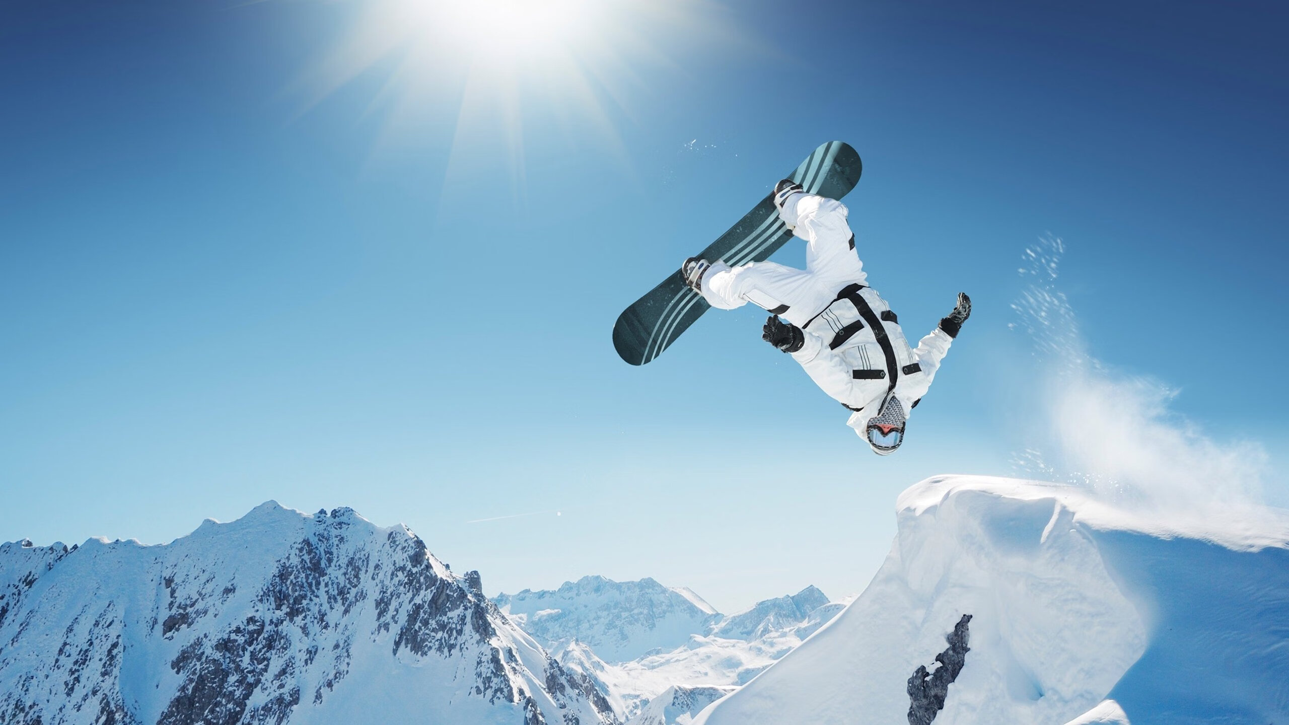 从红土到草地，兹维列夫温网力克蒙特卡洛大师赛，惊艳四座的蜕变之路