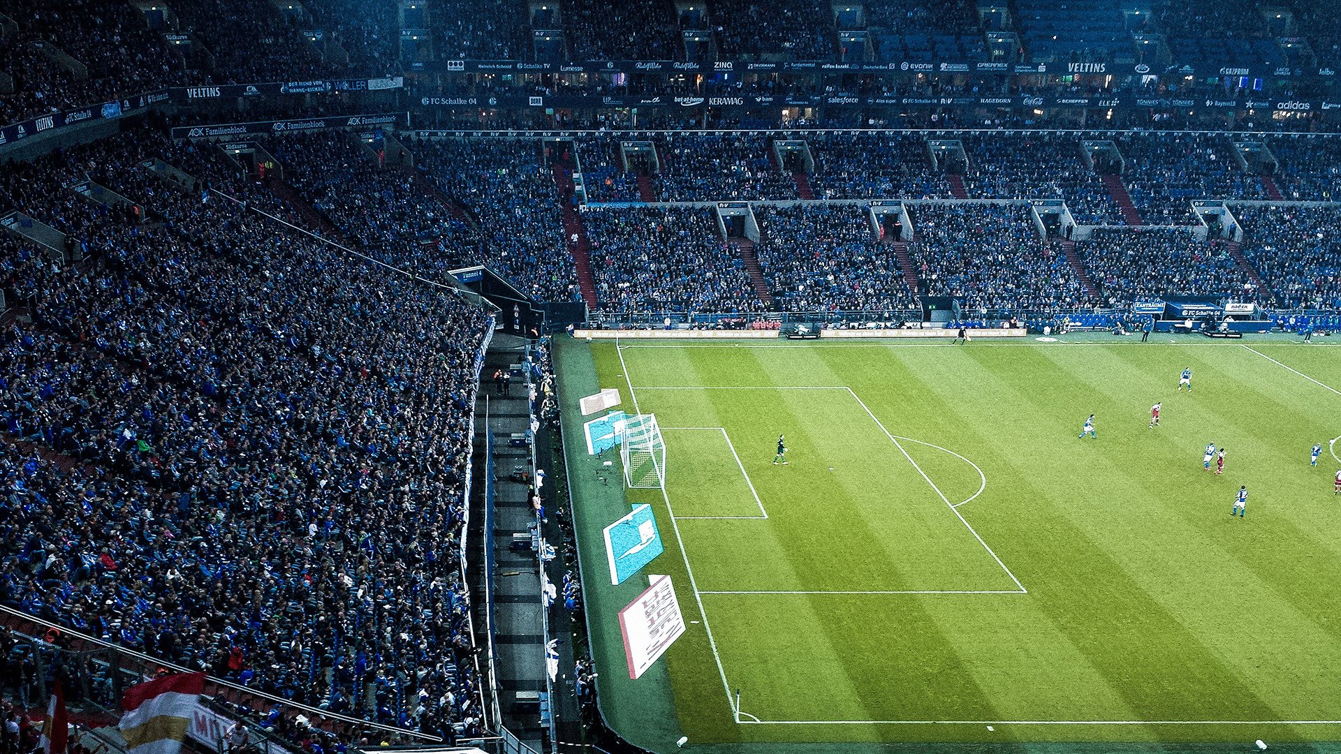 迈凯伦强势碾压哈斯车队，塞恩斯关键制胜展现大师风范